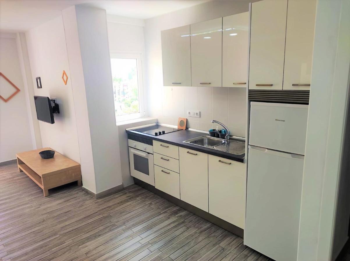 Cris Sol Apartments Лос Кристианос Экстерьер фото