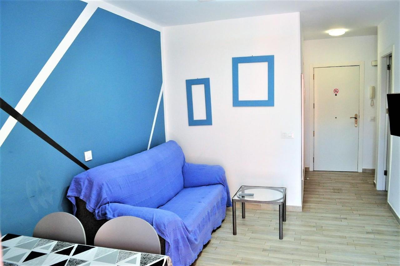 Cris Sol Apartments Лос Кристианос Экстерьер фото