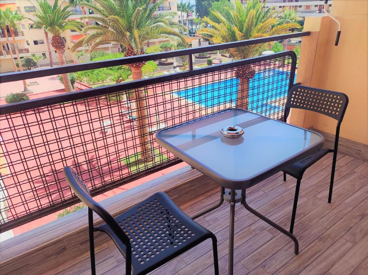 Cris Sol Apartments Лос Кристианос Экстерьер фото
